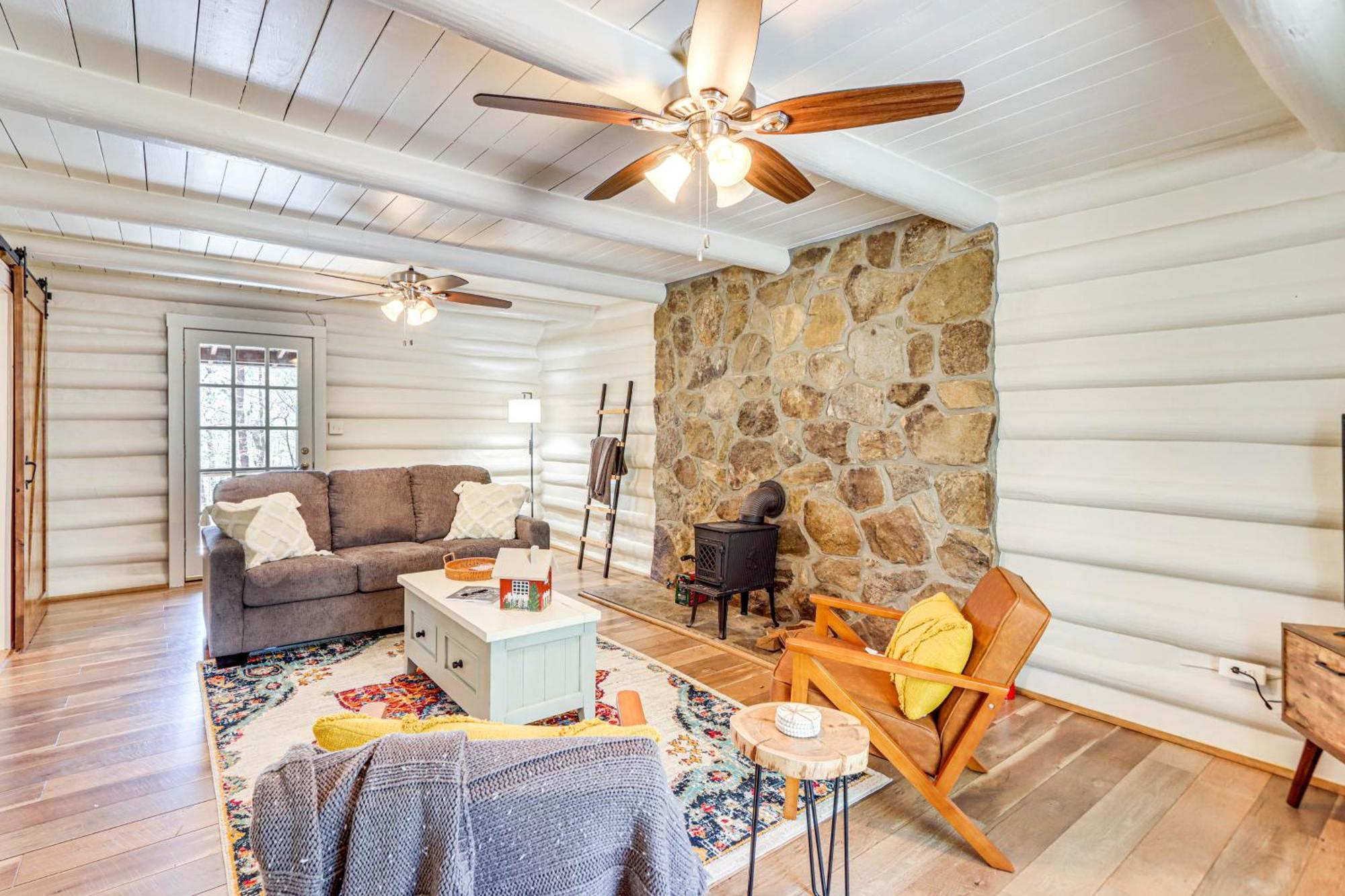 Dog-Friendly Hiawassee Cabin With Decks And Fire Pit! Exterior foto