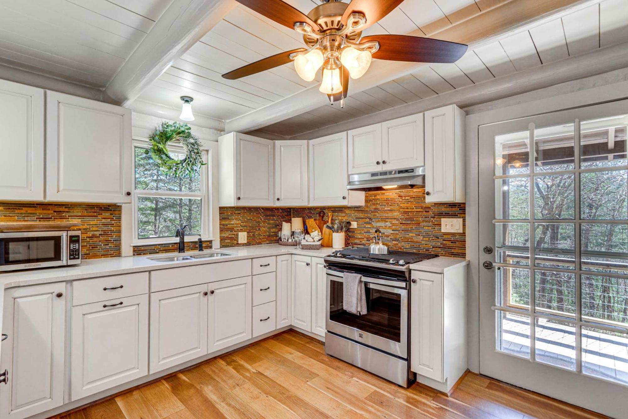 Dog-Friendly Hiawassee Cabin With Decks And Fire Pit! Exterior foto